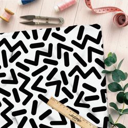 Ткань габардин крупные черные детальки