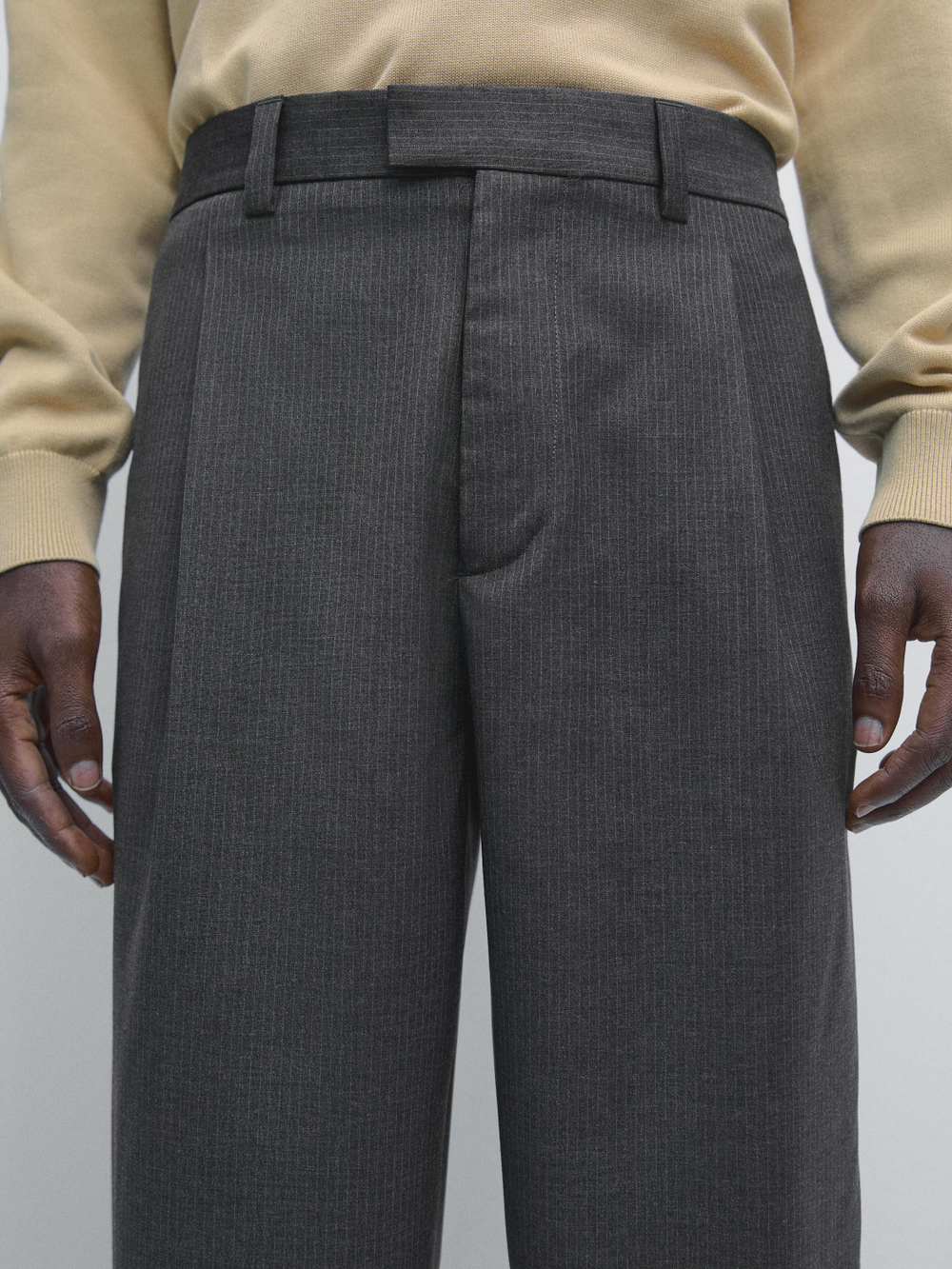 Massimo Dutti Брюки с вытачками из шерстяной смеси, серый