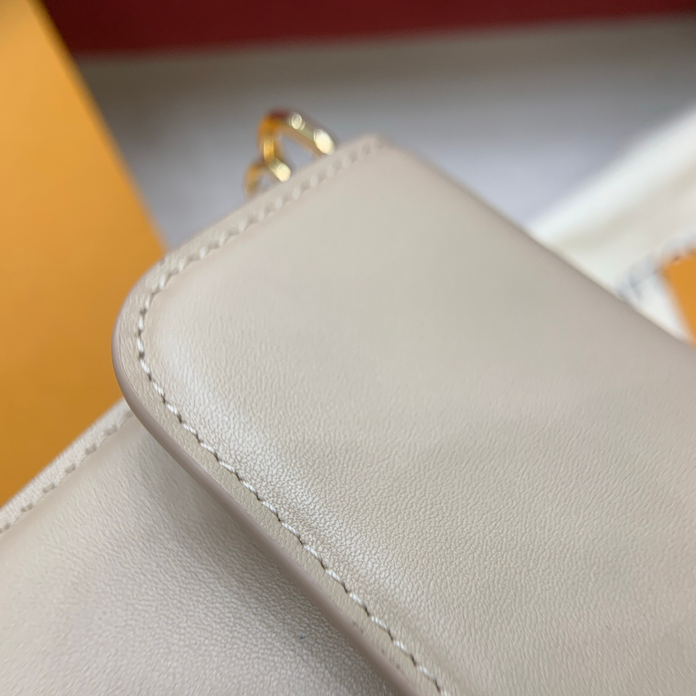 Louis Vuitton Wallet On Chain LV Bloom