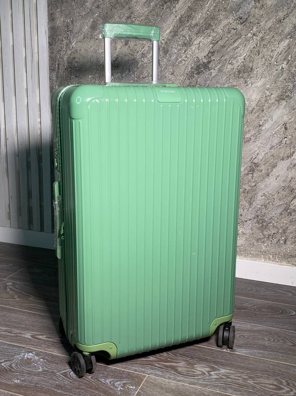 Чемодан Rimowa