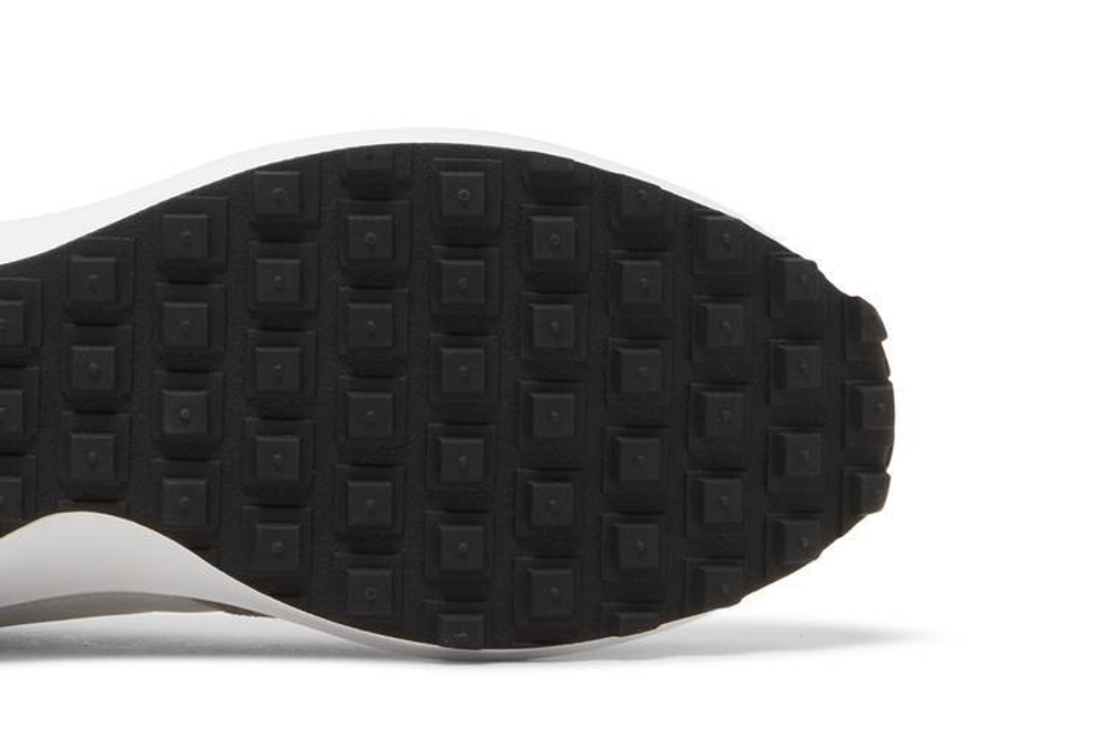 Кроссовки Nike Waffle Debut
