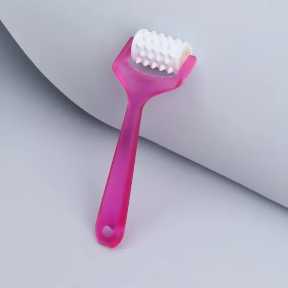 Массажёр для лица и зоны декольте «Барабан», 14 × 4,5 × 2,5 см, с шипами, цвет МИКС