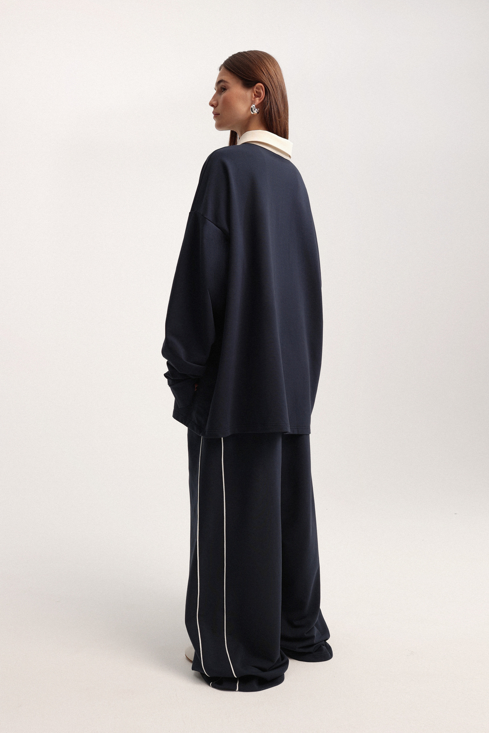 Брюки из трикотажа с кантами