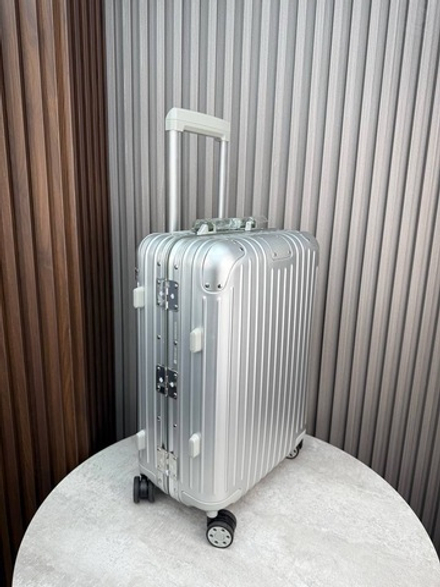 Дорожный чемодан Rimowa