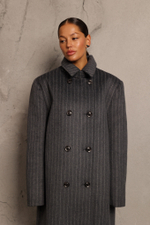 Двубортное пальто