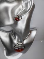 Комплект бижутерии. Набор, колье и серьги "Око Саурона " . С регулируемым размером цепи.