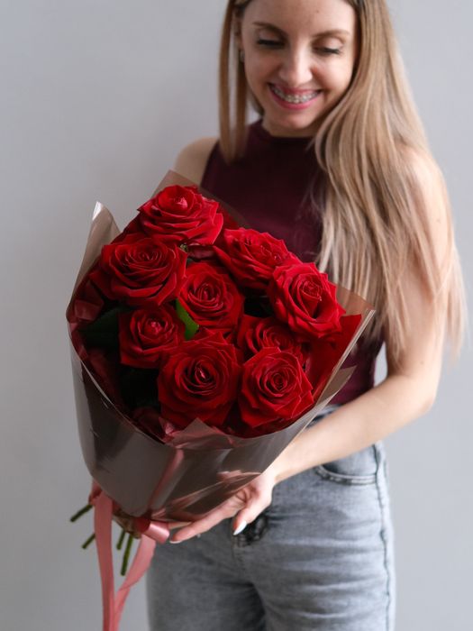 Монобукет из красных роз
