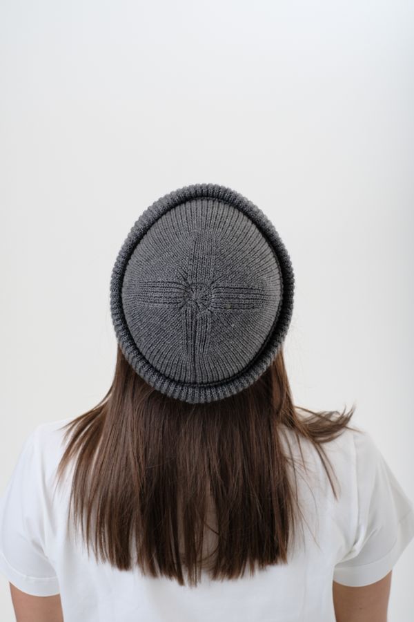 Шапка Modern Short Beanie Серая - фото 9