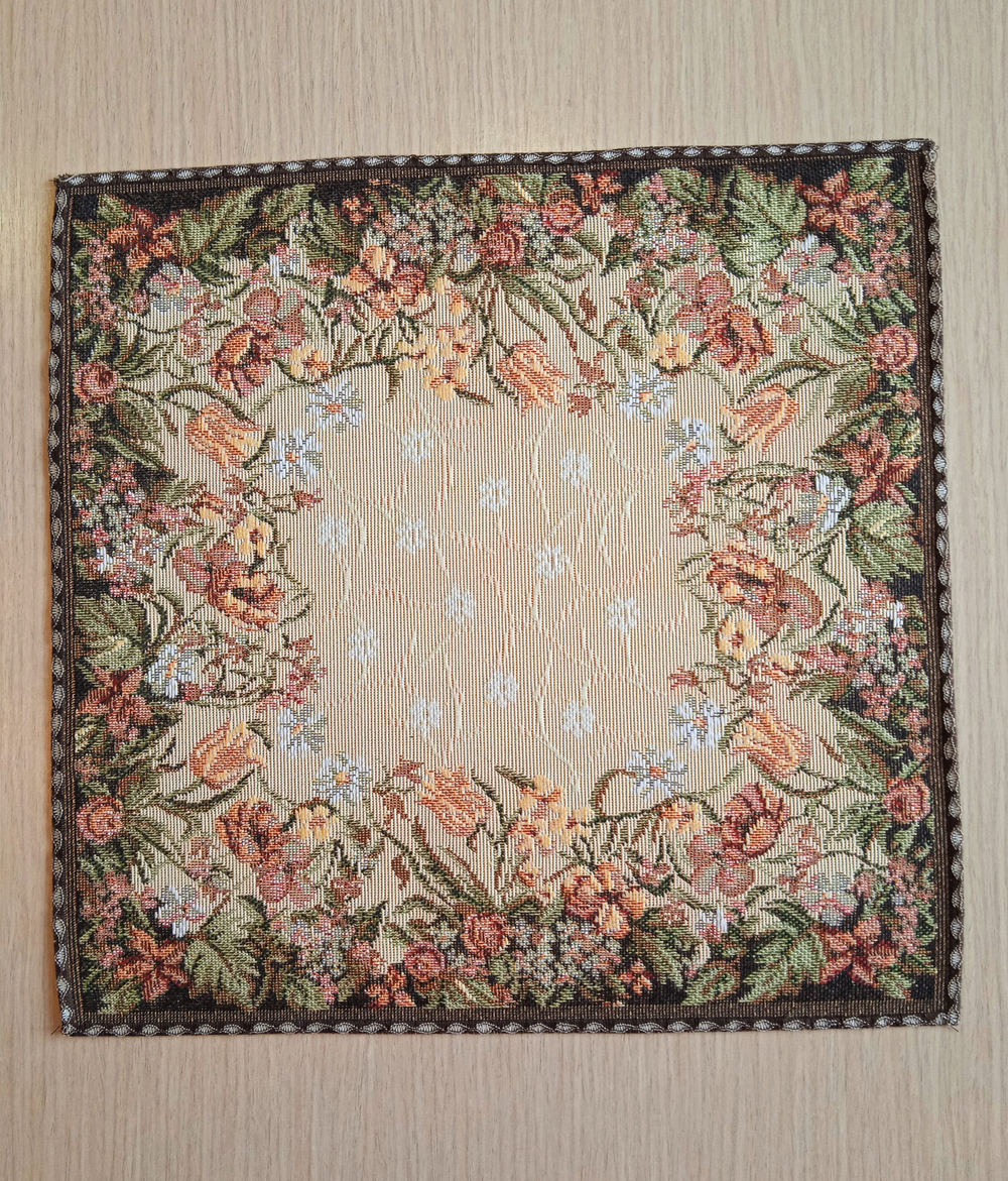 Декоративная гобеленовая салфетка Оранжерея 32х32