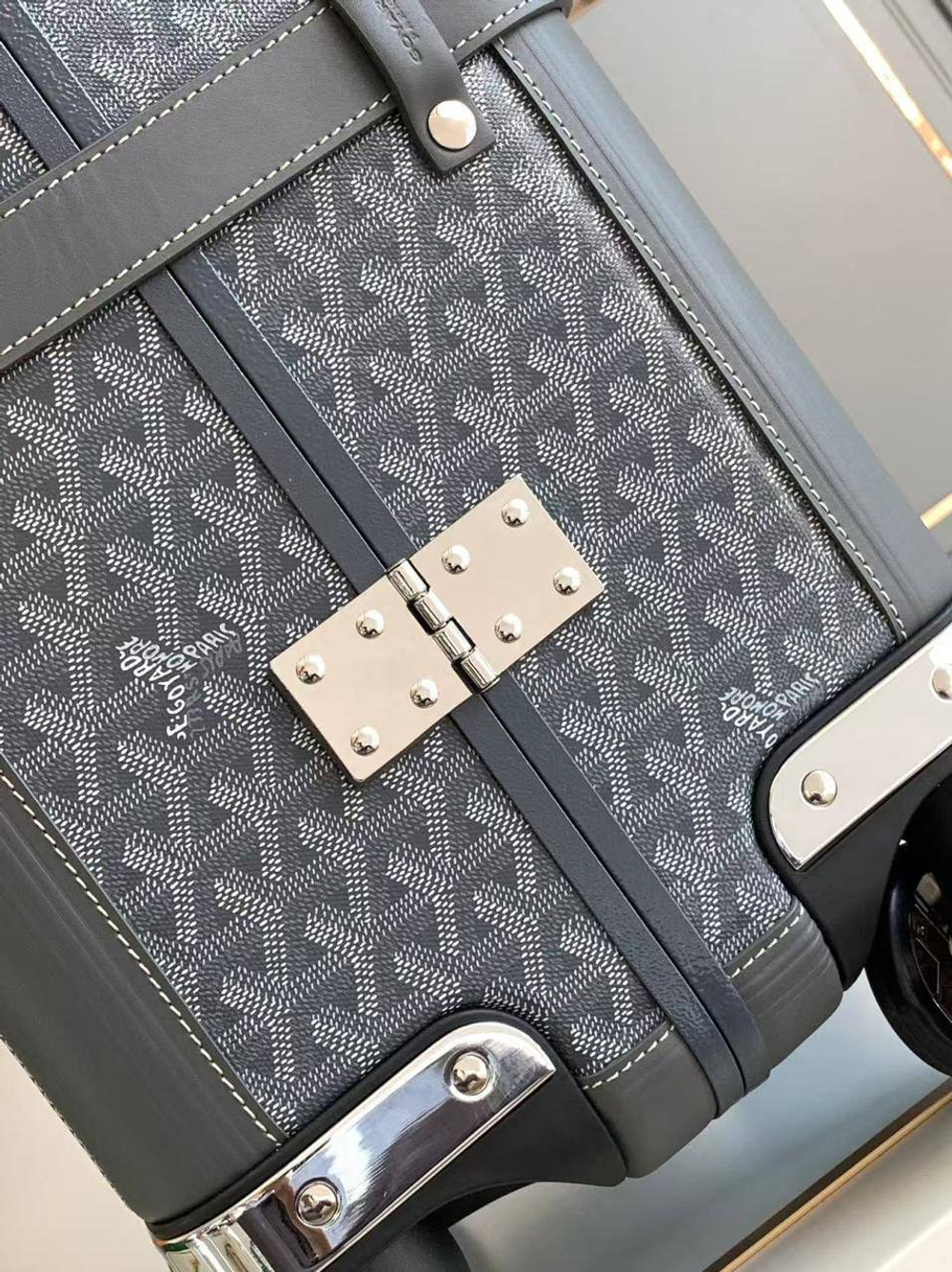 Чемодан Goyard