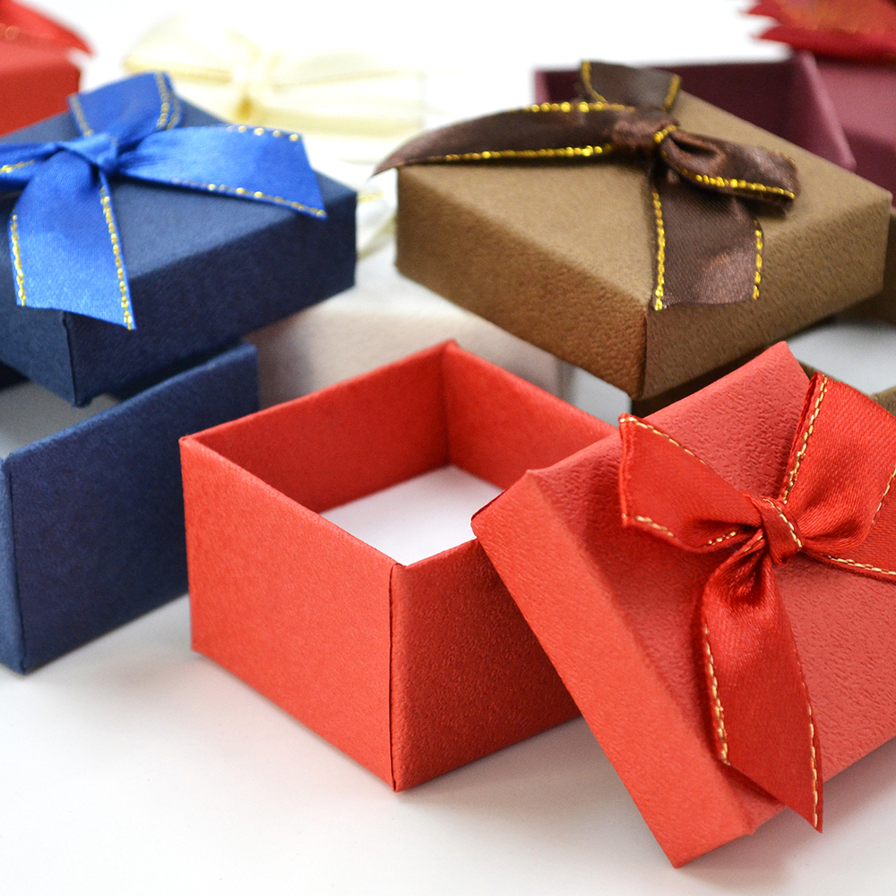 Футляр картонный ассорти №43 под серьги