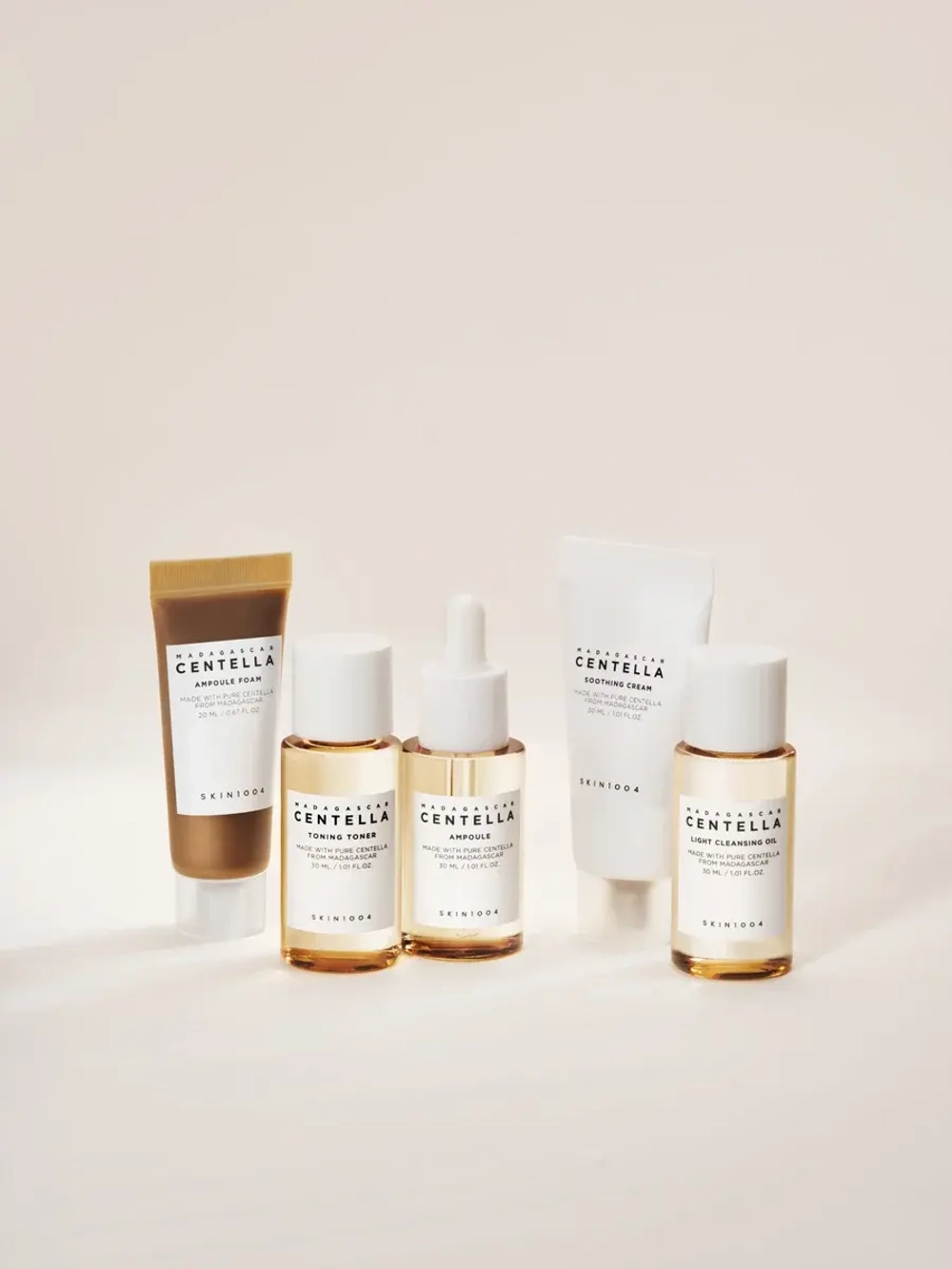 Skin 1004 Успокаивающая пенка с экстрактом центеллы Madagascar Centella Ampoule Foam 20 мл