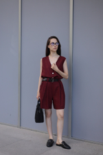 жилет на пуговицах