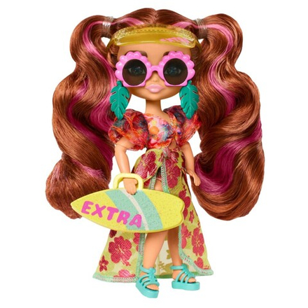 Barbie Extra Minis - Маленькая модная кукла в пляжной одежде HPB18 / артикул   HGP62 HPB18  / GTIN 194735154166