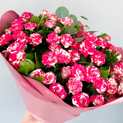 Букет из Кустовых роз