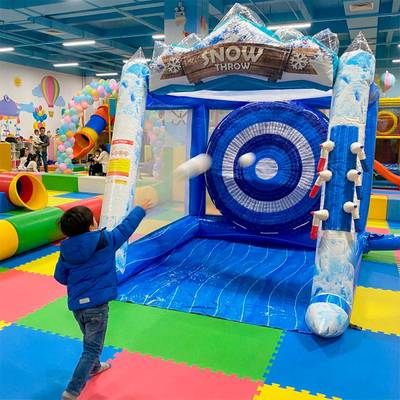 Надувной дартс «Снежное шоу» на подкачке, диаметр 3 м, размер 3×3×2,5 м