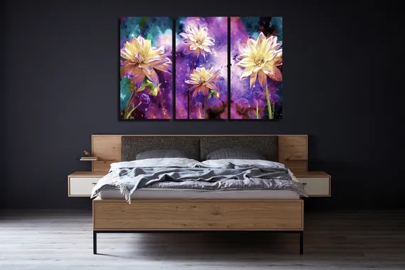 Модульная картина "Цветы на фоне галактики"