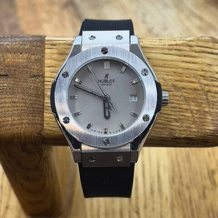 Часы Hublot