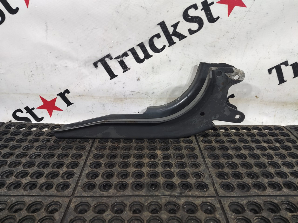 Кронштейн кабины левый