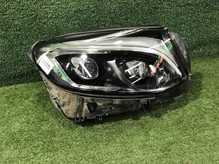 Фара правая Mercedes GLC X253 (2015-2019) LED