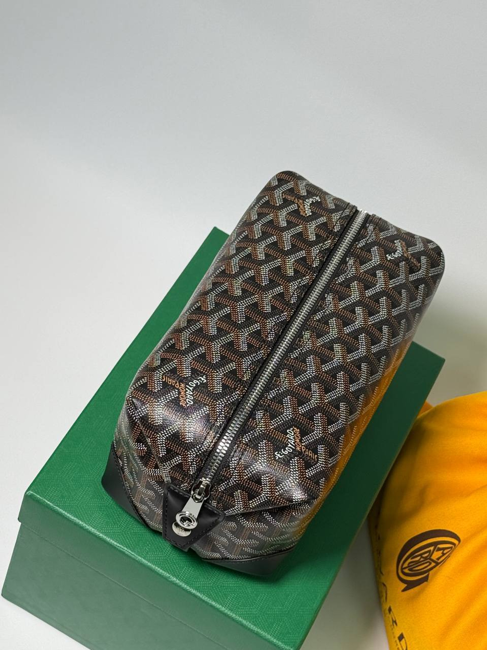 Несессер Goyard