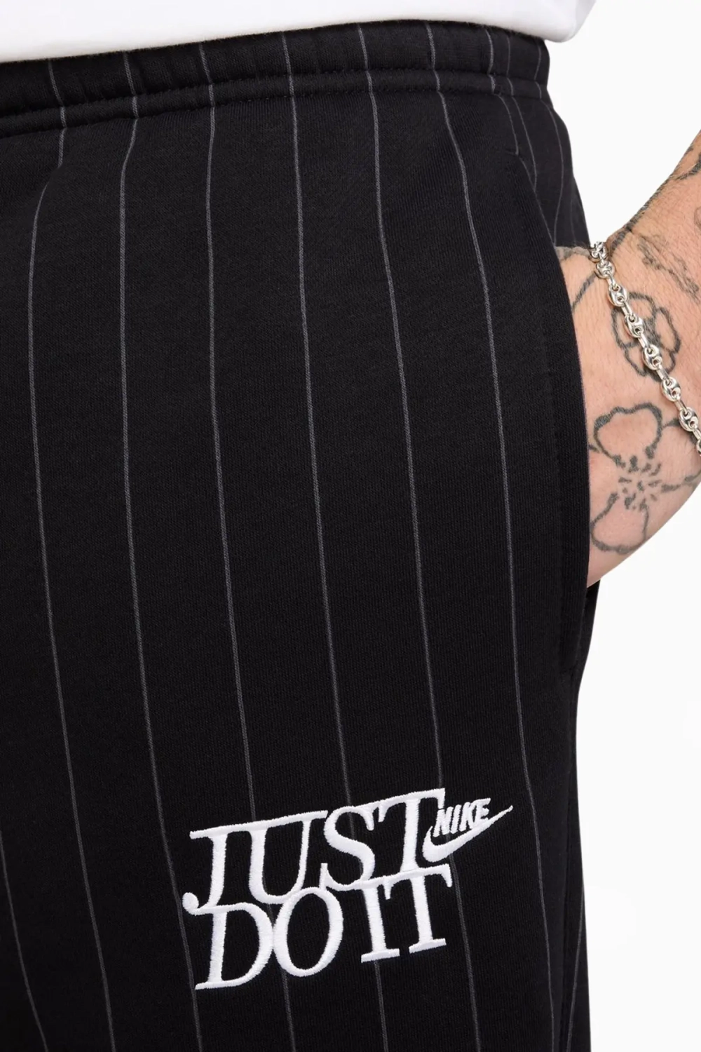 Штаны Nike Sportswear Club - черный