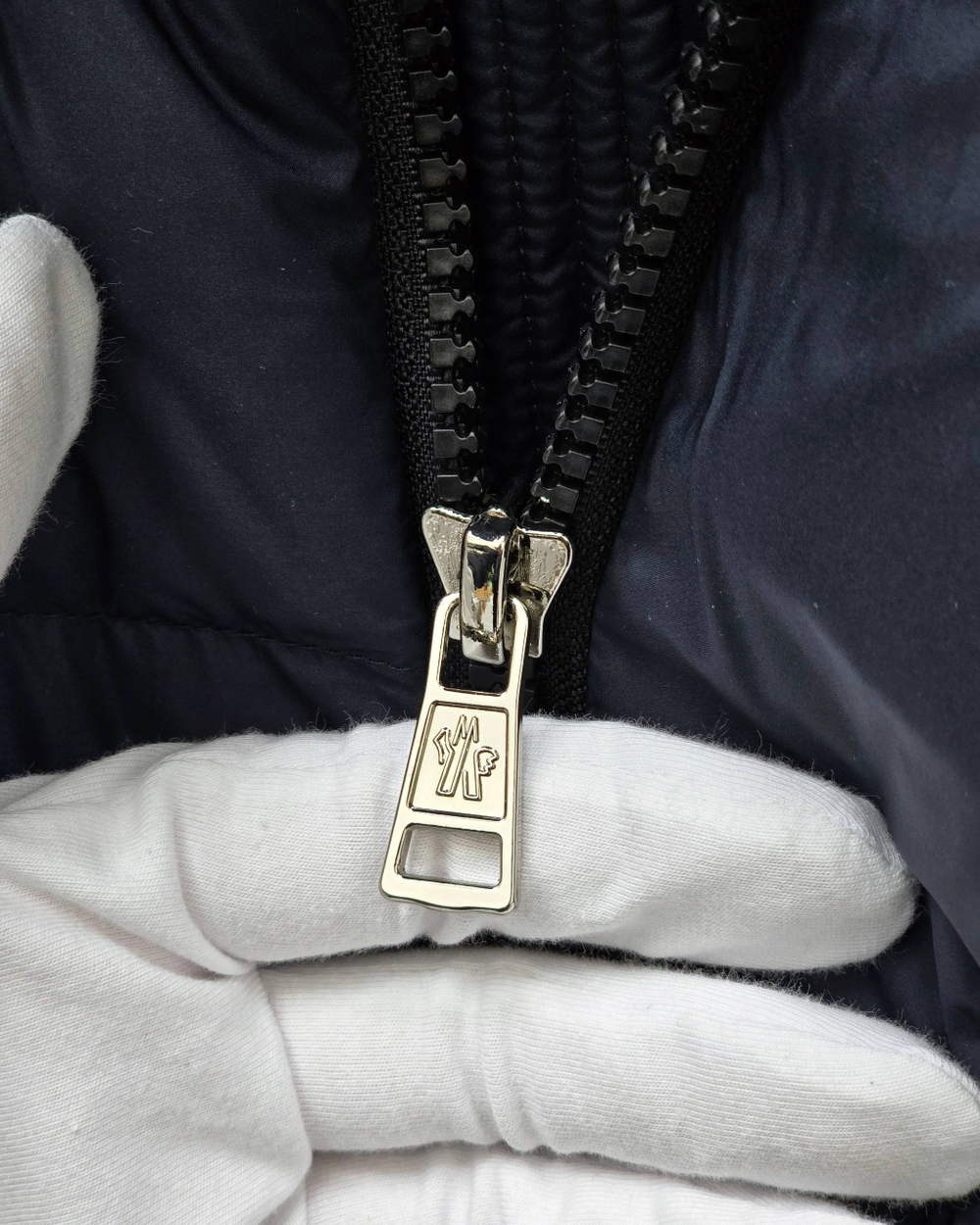Пуховик Moncler