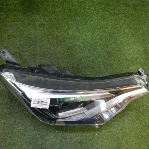 Фара правая Toyota RAV4 4 CA40 (2015-2019) LED