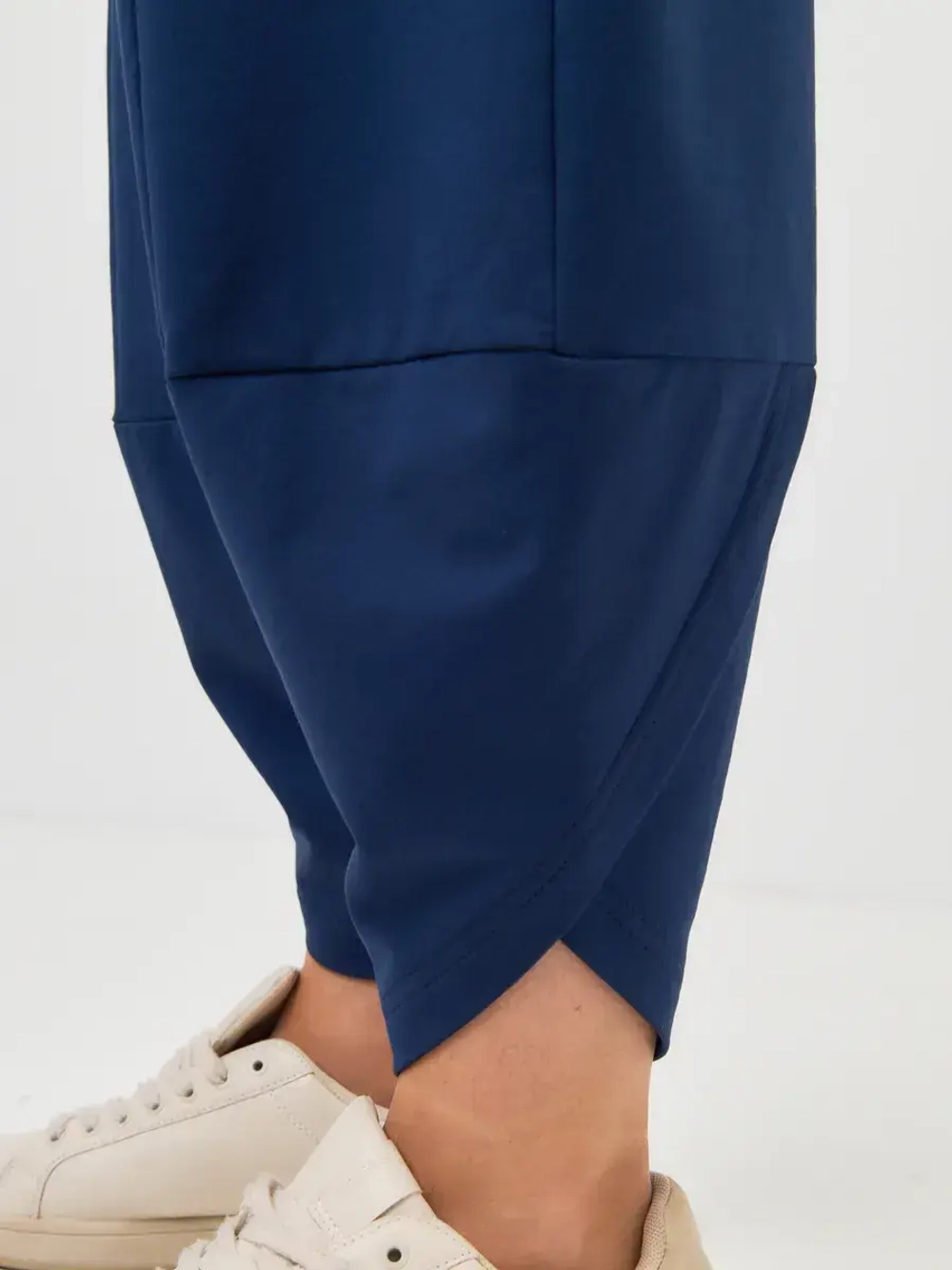 Брюки бананы трикотажные