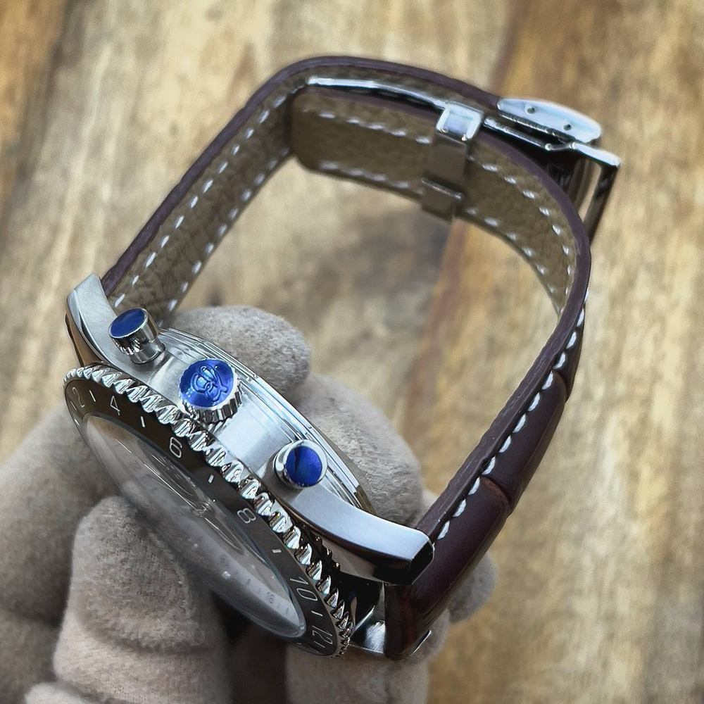 Часы Breitling