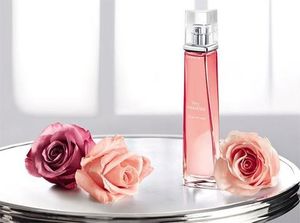 Givenchy Very Irresistible L`Eau en Rose