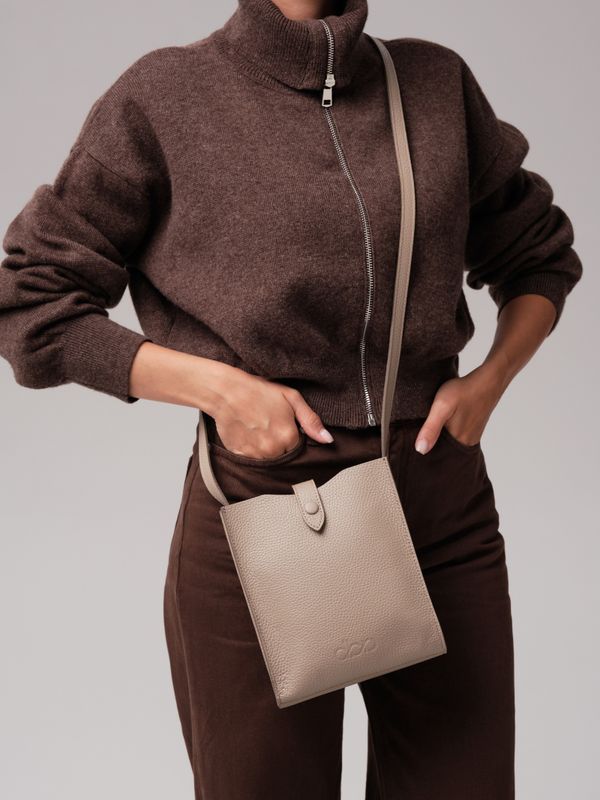 Женская кожаная сумка кросс-боди DBR 30919 бежевый латте