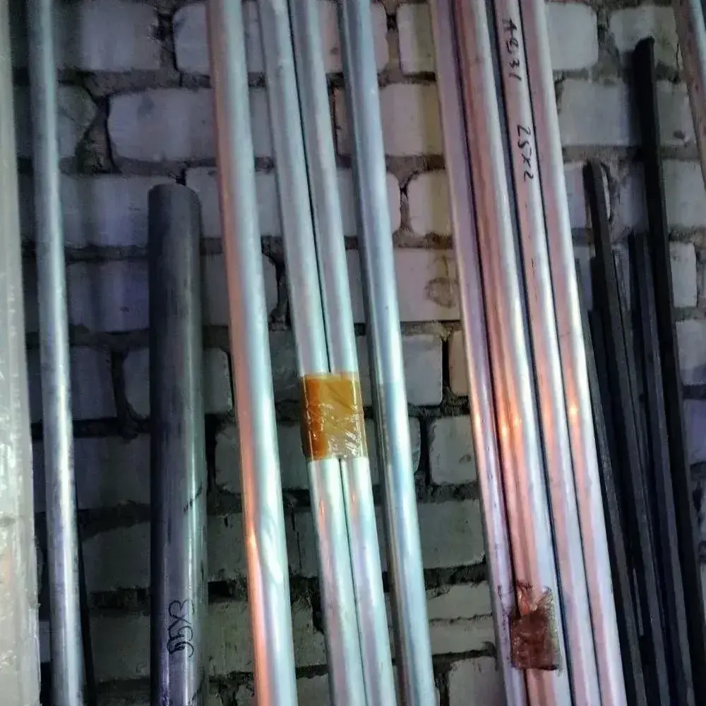 Алюминиевый пруток круг Марки Д16T. Диаметр 30 мм. Длина 50 мм.