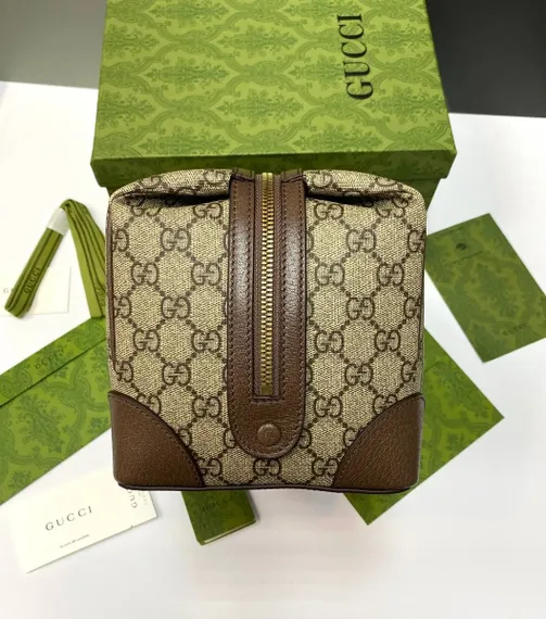 Косметичка Gucci GG Supreme Savoy