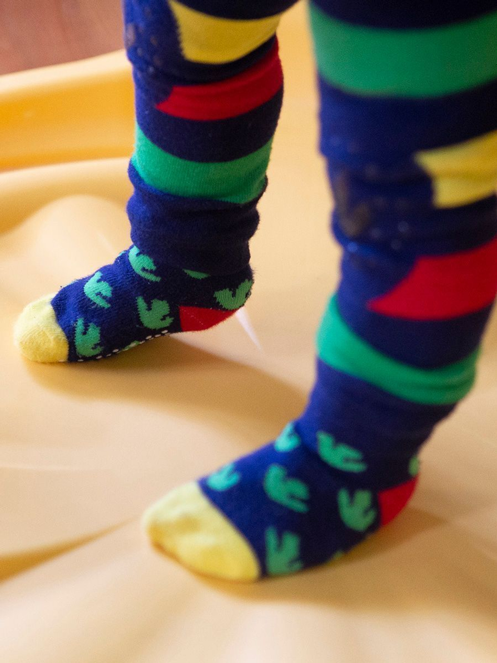 Набор легинсов с носками для малышей Zoocchini Динозаврик Дэвин (6-12 м)