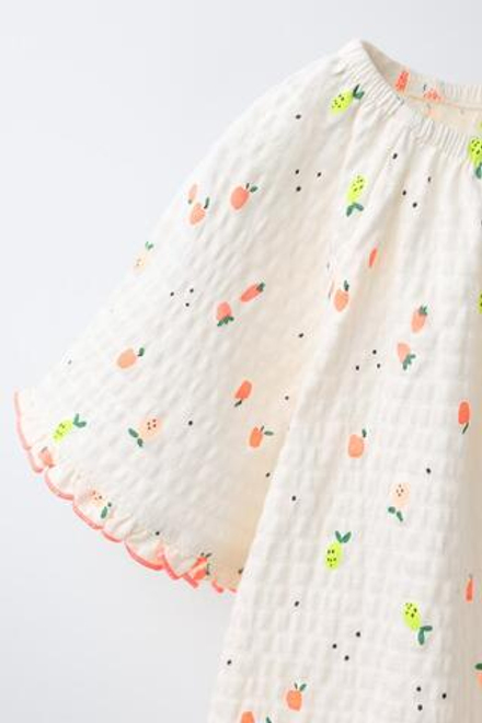 ZARA КОМПЛЕКТ ИЗ ФУТБОЛКИ И ШОРТОВ С ПРИНТОМ, ЭКРЮ МЕЛАНЖ