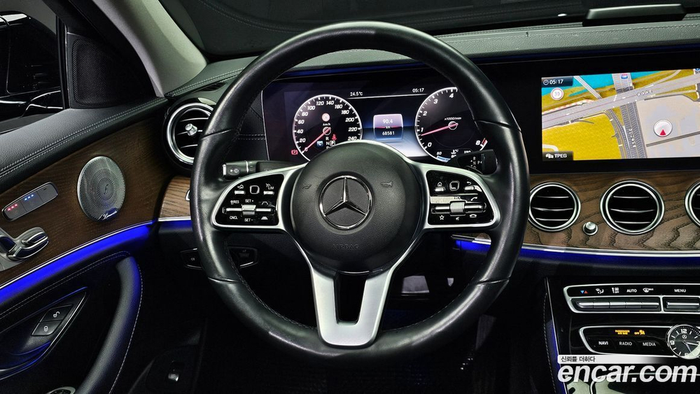 Mercedes-Benz E-Class W213 E300 4MATIC Exclusive (12.2019)
