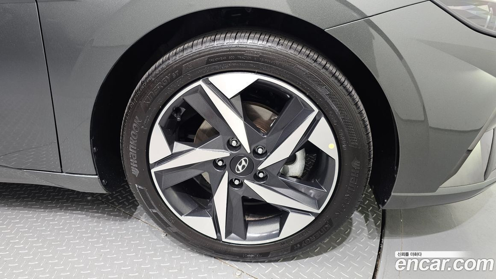 Hyundai Avante Hybrid (CN7) Inspiration (09.2022)