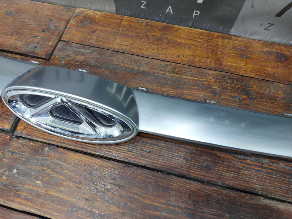 Накладка решетки радиатора Chery Arrizo 8 22-нв Б/У Оригинал 602004152AA