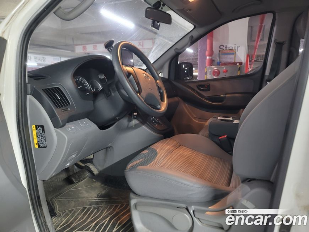 Hyundai The New Grand Starex Wagon 12인승 (05.2020)