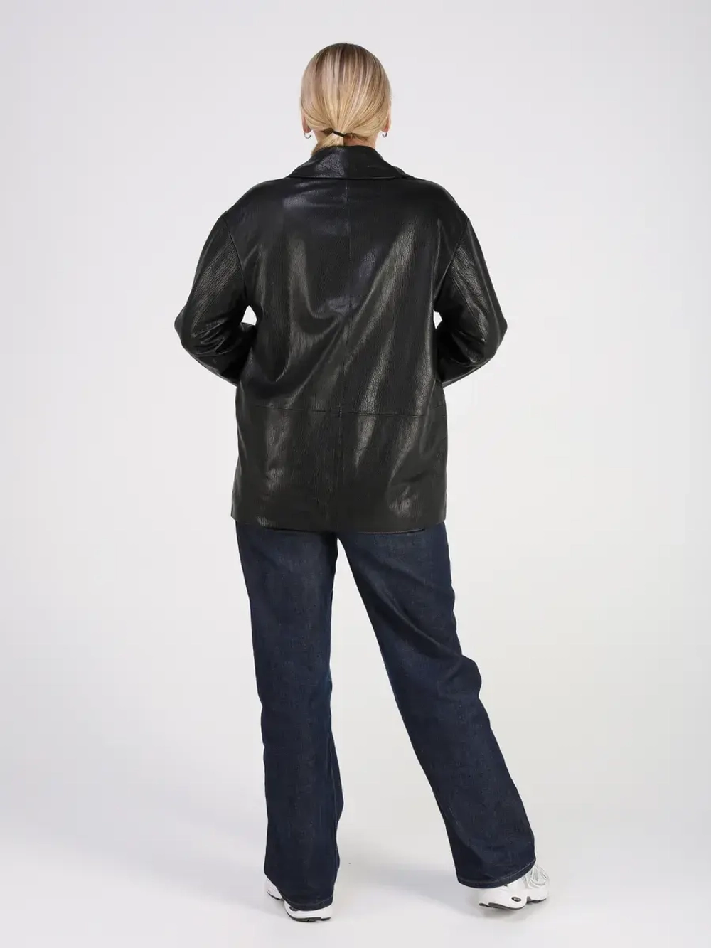 Кожаная куртка демисезонная