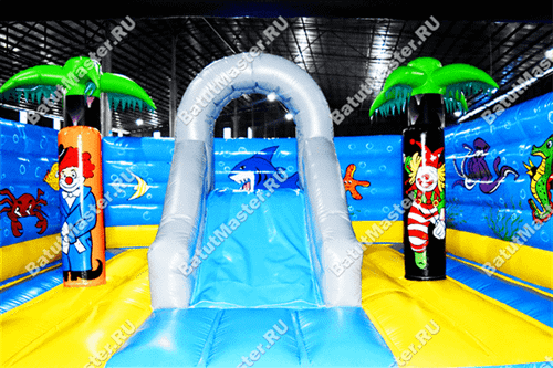 Надувной батут "Компания клоунов"