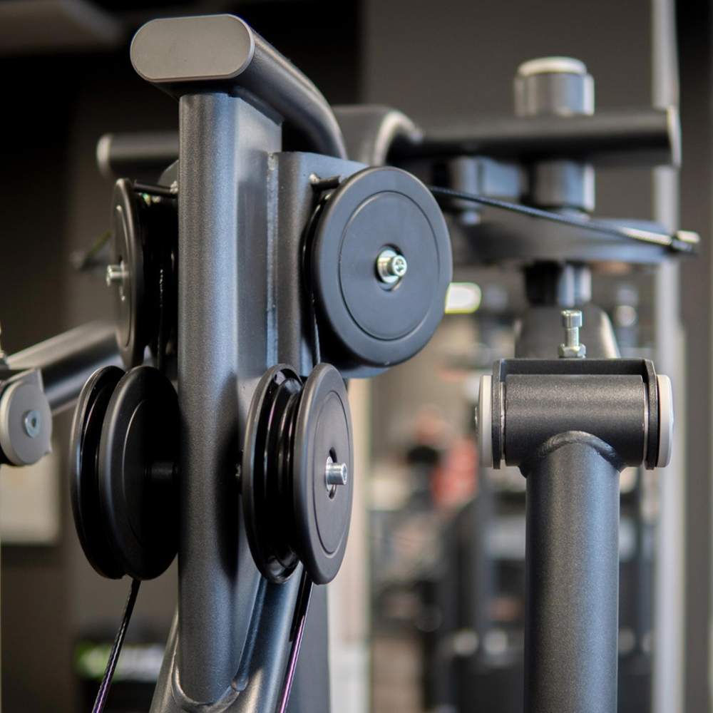 E7007 Баттерфляй - задние дельты. Стек 95 кг