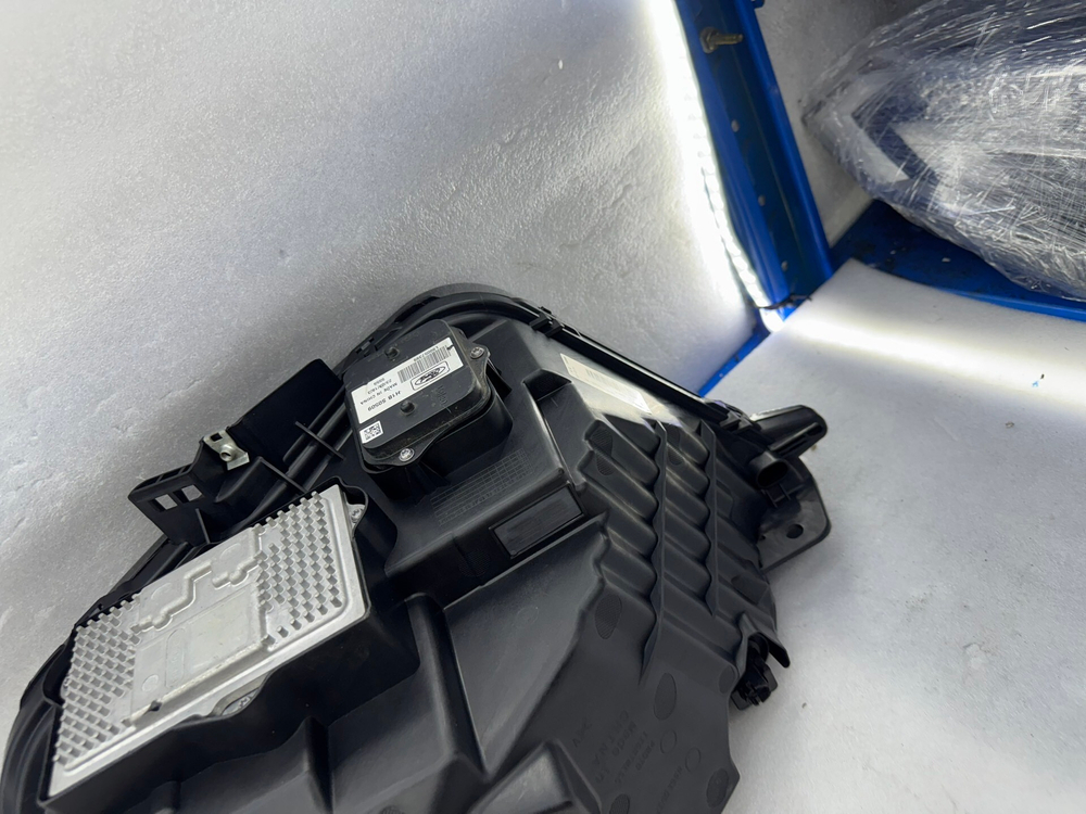 Фара LED оригинальная Ford Edge ()