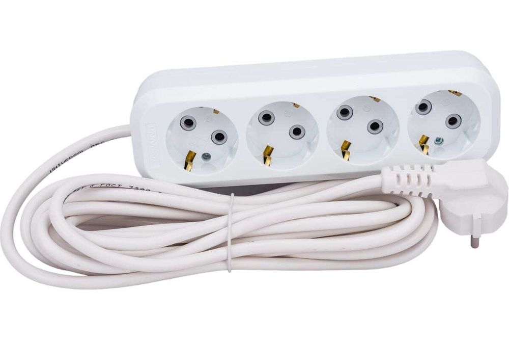 Удлинитель 5м, 4 гнезда, ПВС 3х1, с заземл.конт, Универсал E-304, 16973