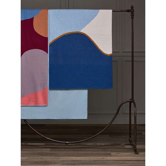 Плед из хлопка с авторским принтом синего цвета из коллекции freak fruit, 130х180 см