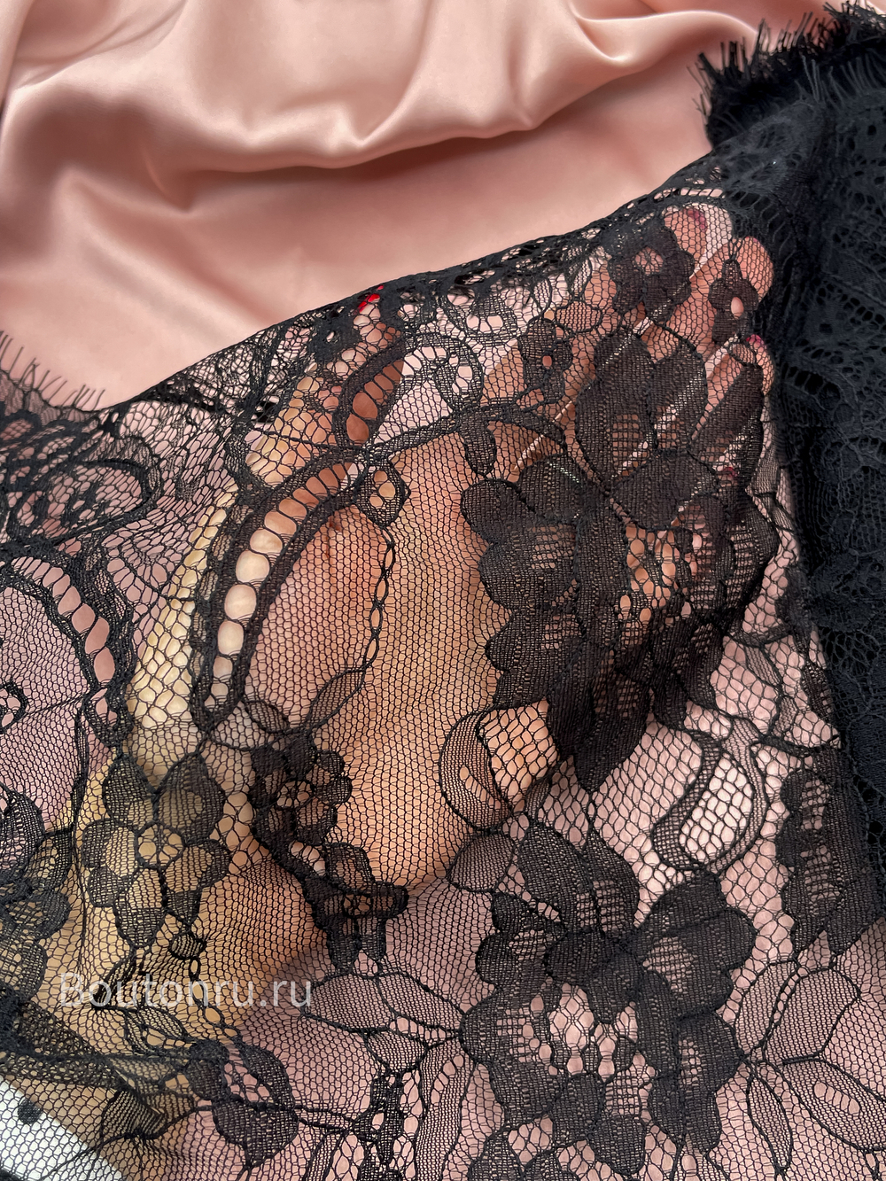 Кружева черные