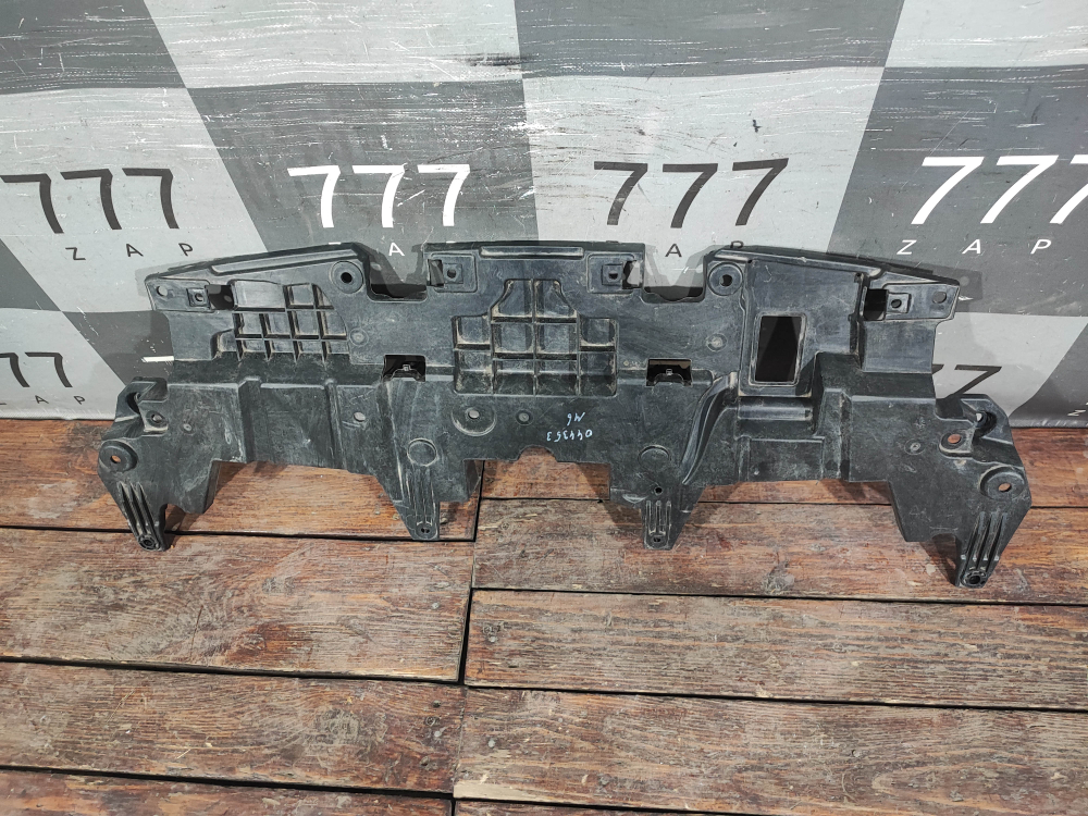 Кронштейн решетки радиатора Haval M6 2 21-нв Б/У Оригинал 5509020XKZ0YA