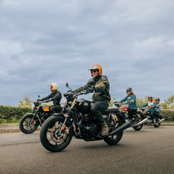 Royal Enfield Interceptor 650 Black Ray (Black Alloy)