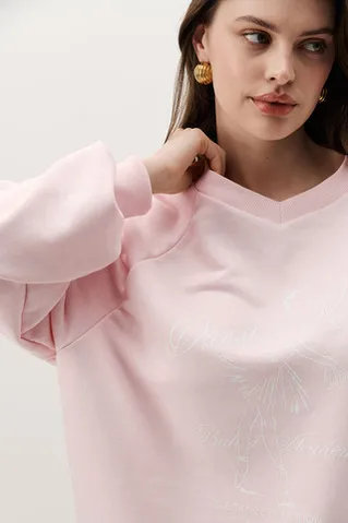 Свитшот с V-образным вырезом нежно-розового цвета